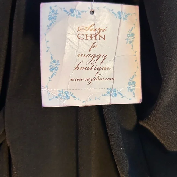 Susie Chin Summer – Elegant Cocktail Midi / Party Dress
 Black Batwing Dress NWT - Picture 5 of 7